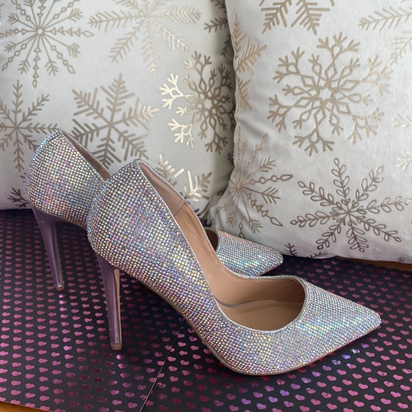 Steve Madden 'ALTISHA' *BLING* Rhinestone & Silver 4-1/4" Heels, Size 8.5 - Picture 15 of 16